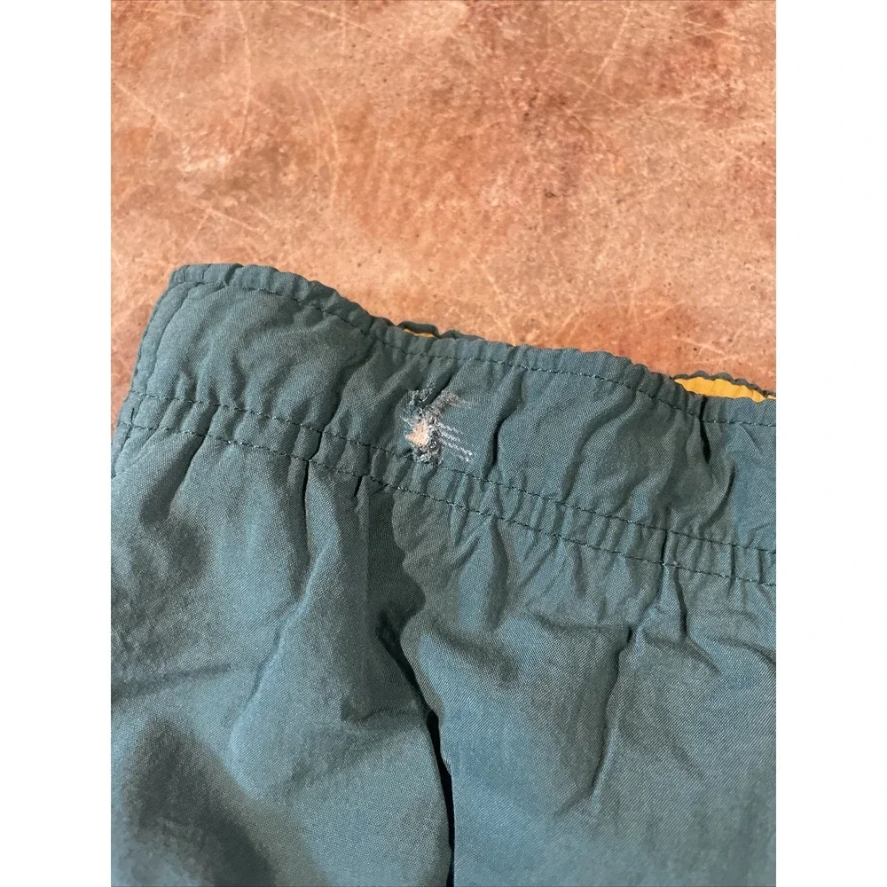 Vintage Nautica Boys S 8-10 Solid Green Nylon Mesh Lined Swim Trunks‎ Logo